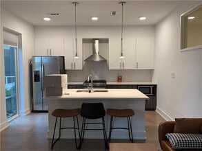 775 Juniper St NE in Atlanta, GA - Building Photo - Building Photo