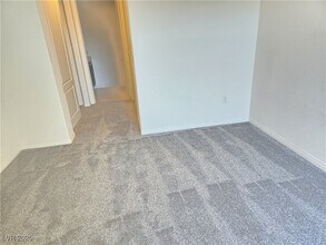 62 E Serene Ave in Las Vegas, NV - Building Photo - Building Photo