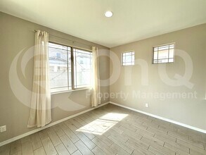 5542 N 107th Ln in Phoenix, AZ - Building Photo - Building Photo