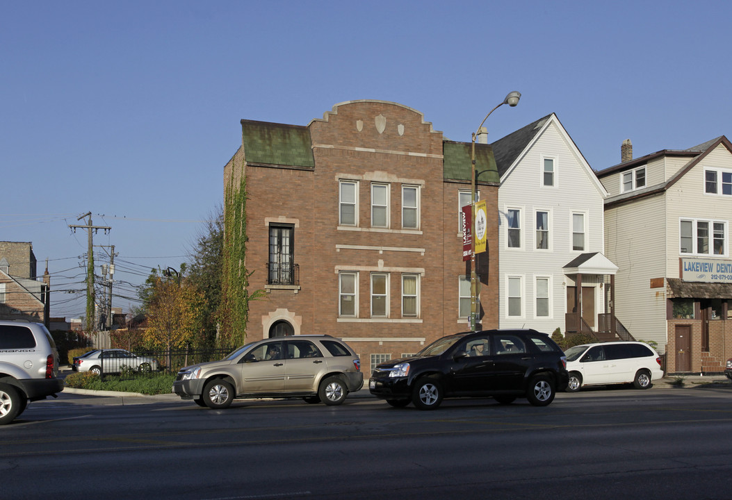 2816 N Ashland Ave in Chicago, IL - Building Photo