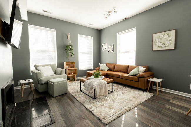 property at 1736 Nicholson Pl