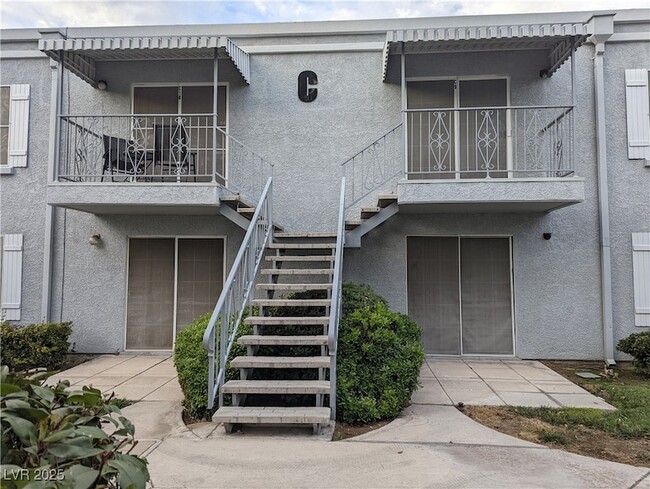 3823 S Maryland Pkwy, Unit C3 in Las Vegas, NV - Building Photo - Building Photo