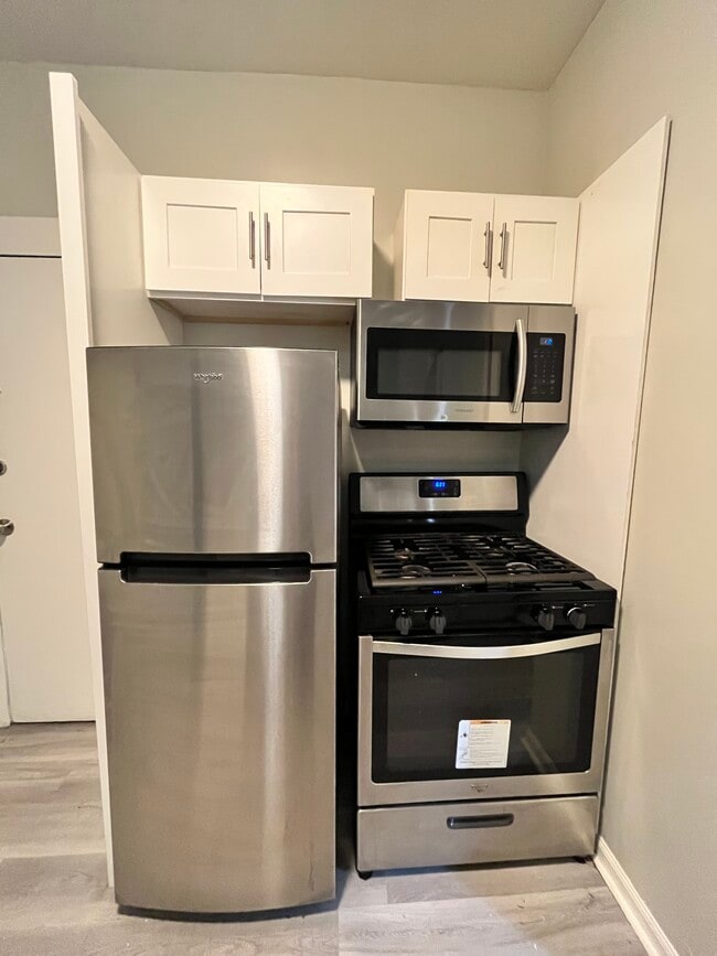 220 Bowers St, Unit 3