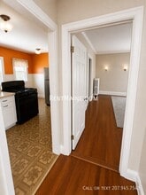 24 Grove St in Bangor, ME - Building Photo - Building Photo