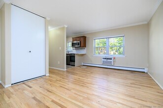 398 Courtland Ave in Stamford, CT - Building Photo - Building Photo