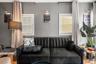 32 E 44th St in Bayonne, NJ - Building Photo - Building Photo