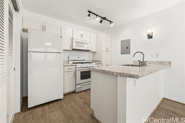 property at 91-1135-1135 Puamaeole St