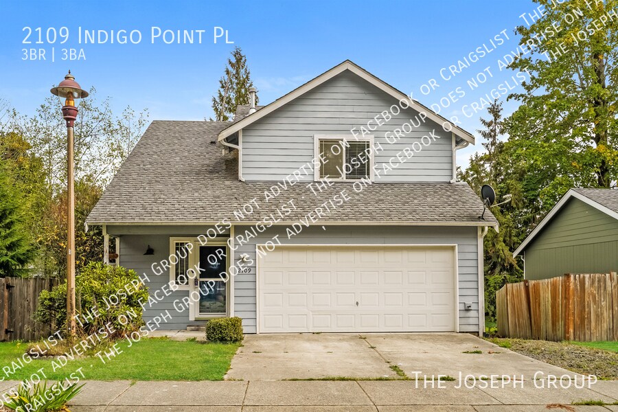 2109 Point Pl SW in Port Orchard, WA - Building Photo
