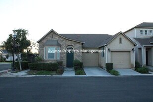 4071 W Peach Tree Ln in Fresno, CA - Building Photo