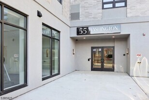 55 Washington St in East Orange, NJ - Building Photo