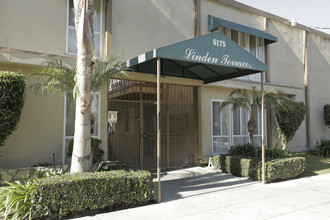 Linden Terrace Apartments in Long Beach, CA - Building Photo - Building Photo