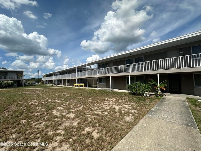 property at 800 N Fiske Blvd