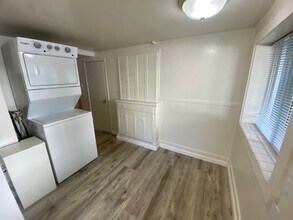 245-249 Walnut St in Pacific Grove, CA - Building Photo - Building Photo