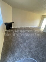 3904 Plymouth Rd in Stockton, CA - Building Photo