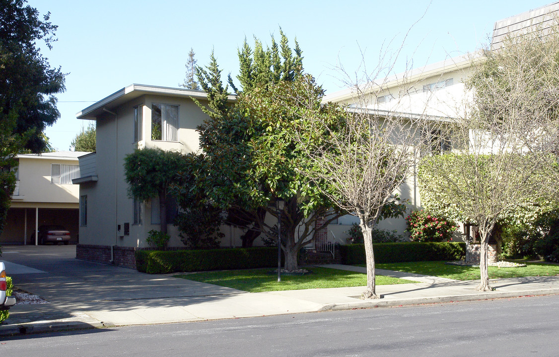 Duane Street Apartments in Redwood City, CA - Building Photo