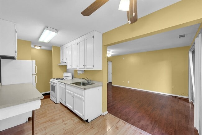6 Shrewsbury Green Dr in Shrewsbury, MA - Building Photo - Building Photo