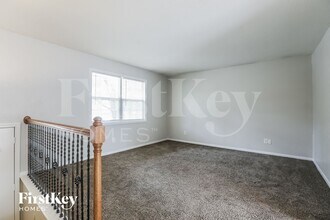 7504 E 132 Terrace in Grandview, MO - Foto de edificio - Building Photo