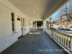 673 Kennesaw Ave NE in Atlanta, GA - Building Photo - Building Photo