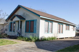 712 14th St in Lake Charles, LA - Building Photo - Building Photo