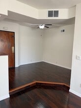 19009 Sherman Way, Unit 34 in Reseda, CA - Foto de edificio - Building Photo