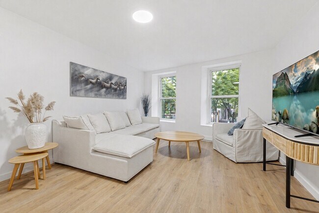 2060 R. Saint-Denis in Montréal, QC - Building Photo - Building Photo