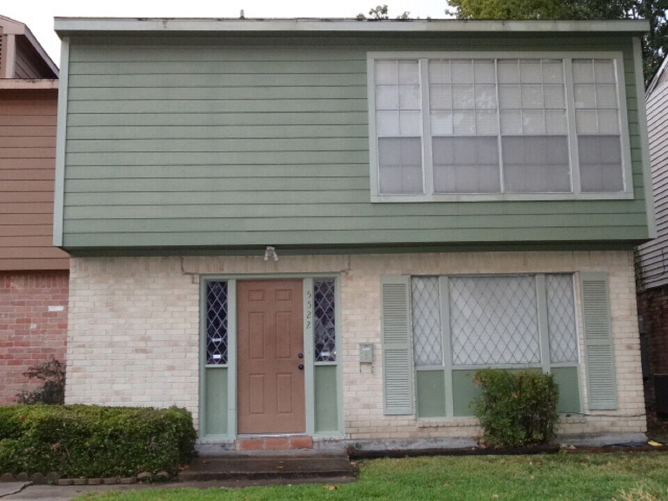5522 Deep Forest Dr in Houston, TX - Building Photo