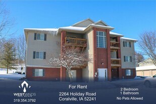 2264 Holiday Rd in Coralville, IA - Building Photo