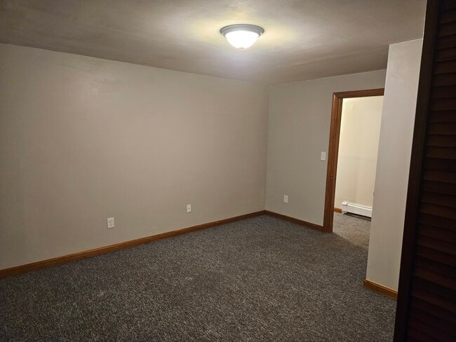 132 Maranacook Rd in Winthrop, ME - Building Photo - Building Photo