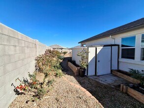 3560 N Mia Ln in Casa Grande, AZ - Building Photo - Building Photo