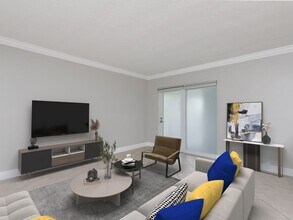 4001 NE 21st Ave, Unit 207 in Fort Lauderdale, FL - Foto de edificio - Building Photo