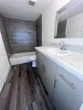 6715 W 26th Dr, Unit 203-6 in Hialeah, FL - Building Photo - Building Photo