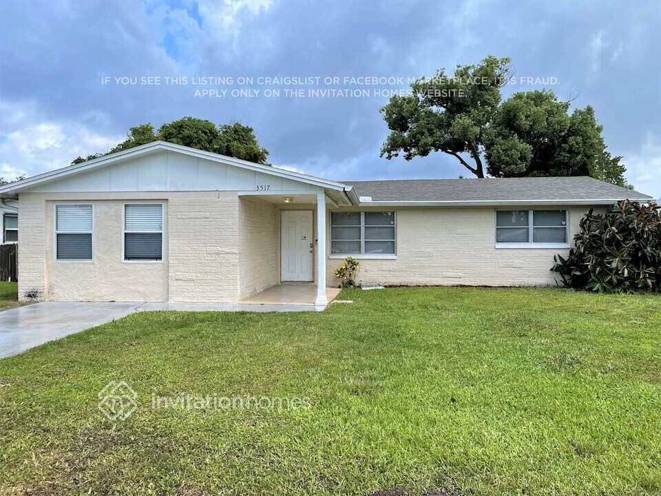 3517 Garfield Dr in Holiday, FL - Building Photo