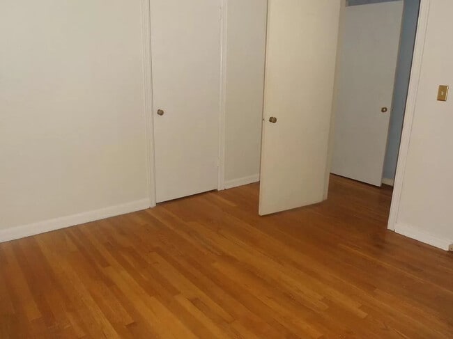 227 Garden Ln, Unit Unit C in Decatur, GA - Foto de edificio - Building Photo