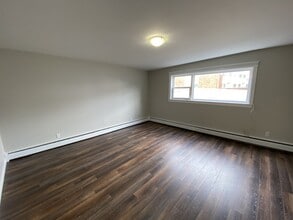 28 Newman St in Saint John, NB - Building Photo - Building Photo