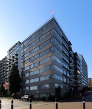 The Glass Manor in Vancouver, BC - Building Photo - Building Photo