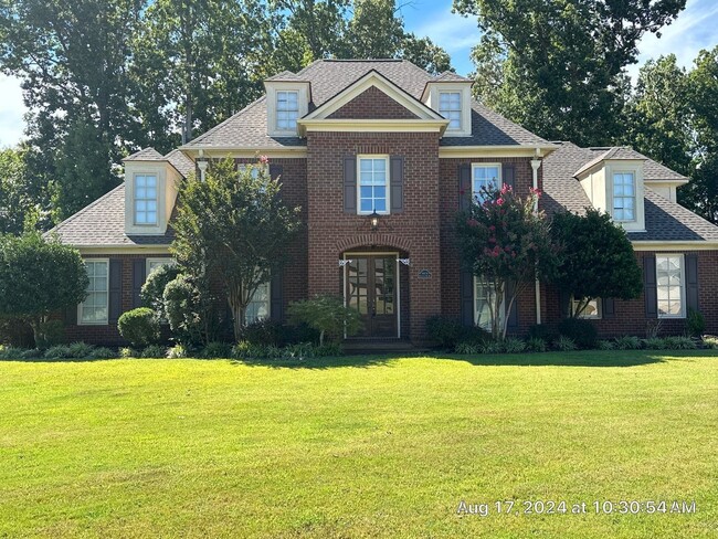 property at 10135 Ridgewood Oak Dr