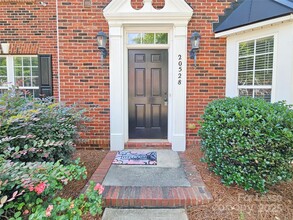 20528 Harbor View Dr in Cornelius, NC - Building Photo - Building Photo