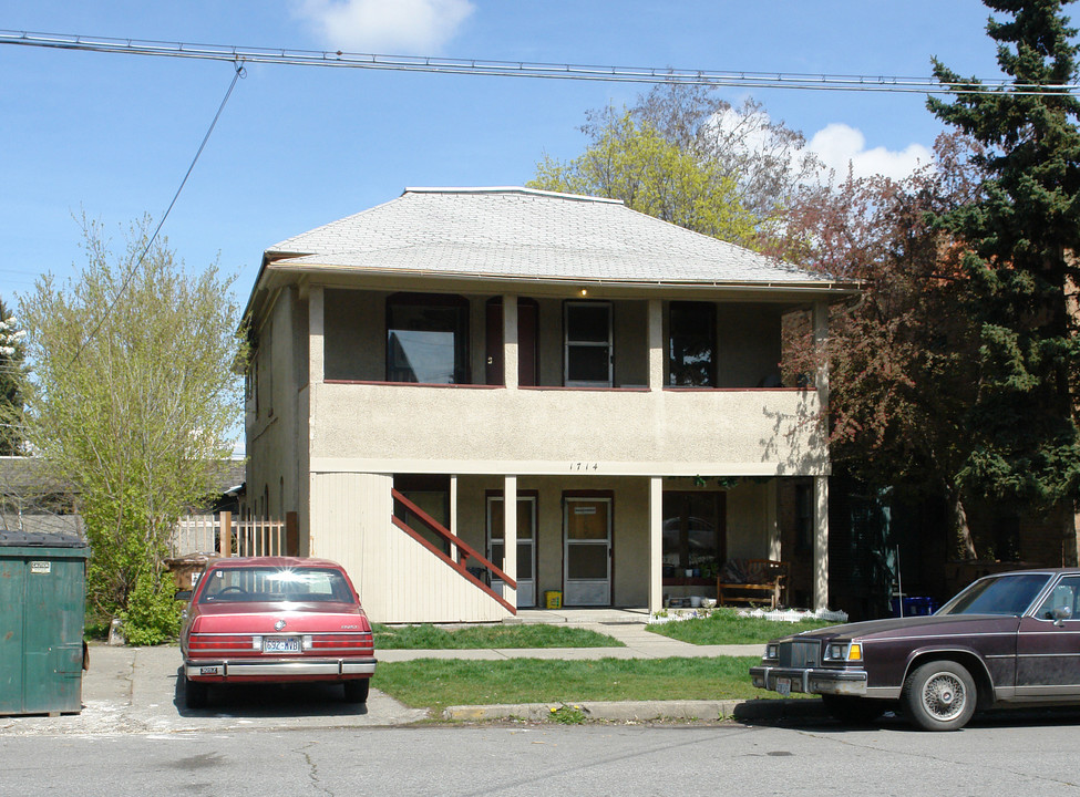 1714 W Pacific Ave in Spokane, WA - Foto de edificio