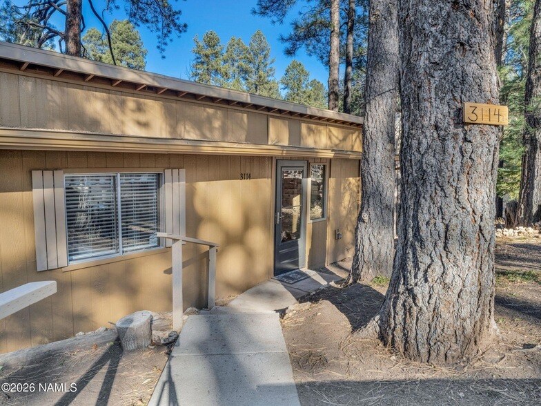 3114 Owl Pl in Flagstaff, AZ - Foto de edificio