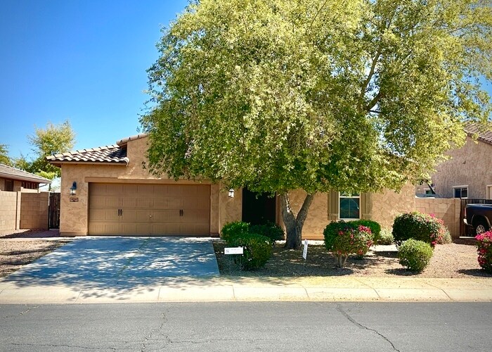 4261 N 180th Ln in Goodyear, AZ - Building Photo