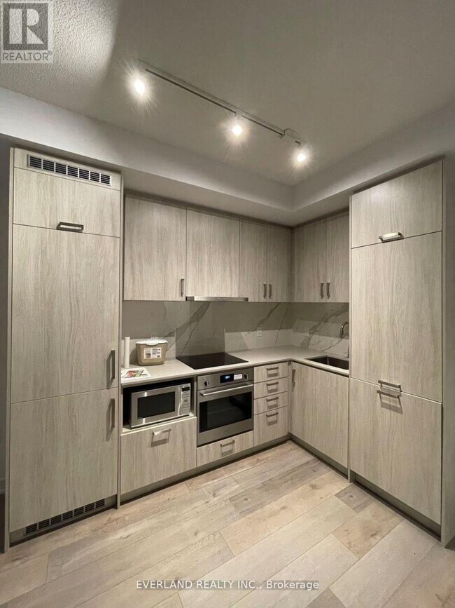 property at 60 Honeycrisp Cres