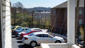 35 Jones Ave, Unit 1