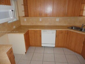 650 SW 7th Terrace in Florida City, FL - Building Photo - Building Photo