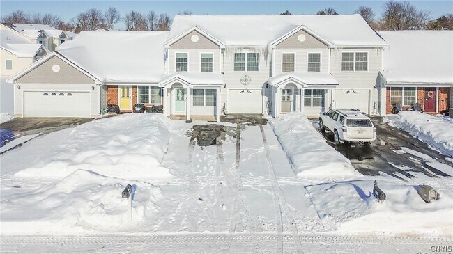 212 Edmund St in Sackets Harbor, NY - Building Photo - Building Photo