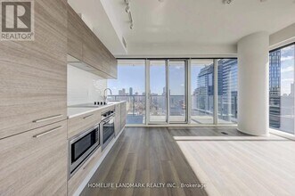 1807-1803 GLOUCESTOR St in Toronto, ON - Building Photo - Building Photo
