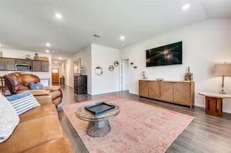 6109 Ballenger Rd in Aubrey, TX - Building Photo - Building Photo