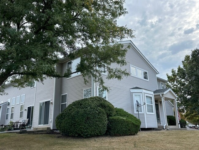 756 Panorama Ct in Aurora, IL - Building Photo - Building Photo