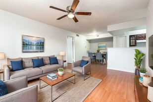 3004 Parkway Blvd, Unit 201 Apartamentos