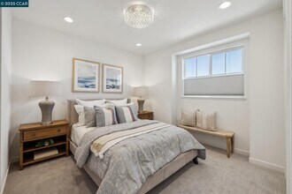 48 Riverbend Ln in Petaluma, CA - Building Photo - Building Photo