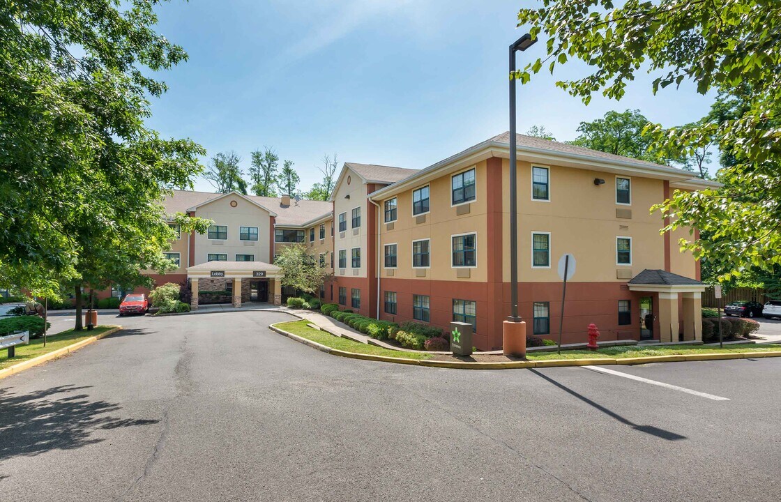 Furnished Studio-Red Bank - Middletown in Red Bank, NJ - Building Photo